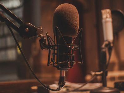 Fully produced voiceover for ads, radio and television